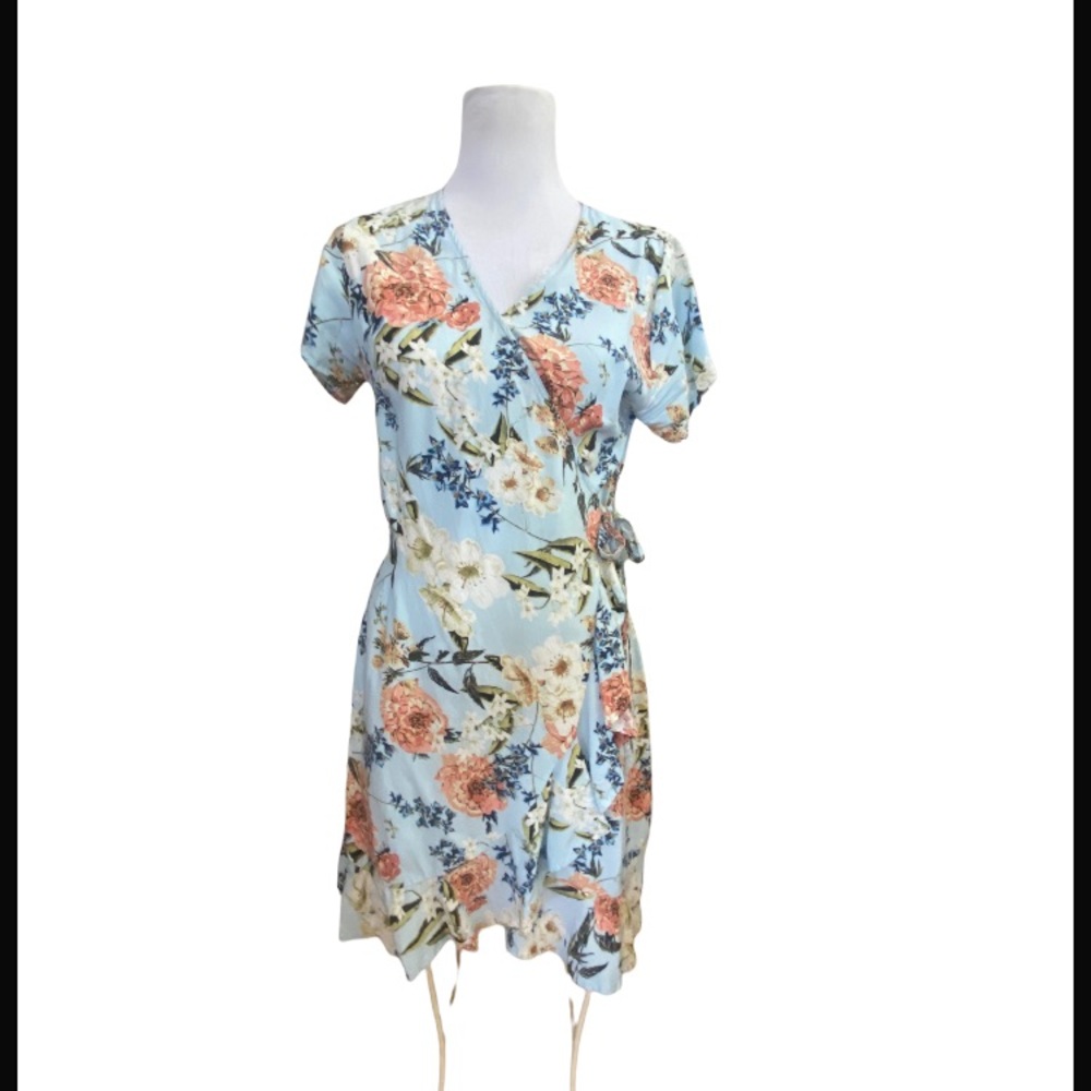Cotton On  - Floral Wrap Dress - Fun to wear!
